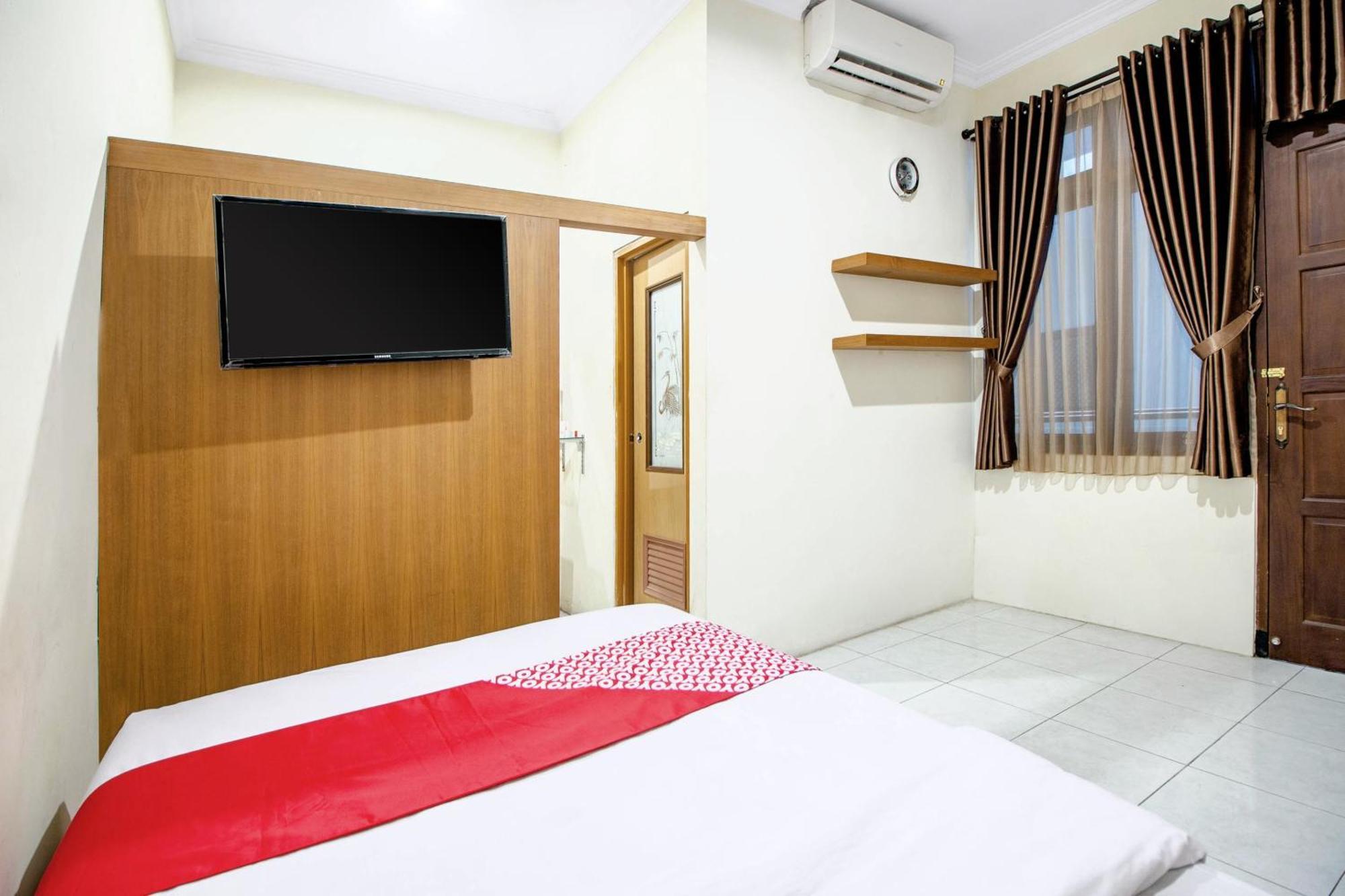 Hotel Super Oyo 250 De'Gadri Ndalem Jarakan Zewnętrze zdjęcie