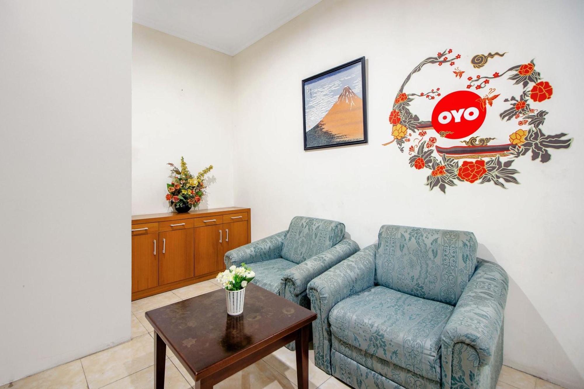 Hotel Super Oyo 250 De'Gadri Ndalem Jarakan Zewnętrze zdjęcie